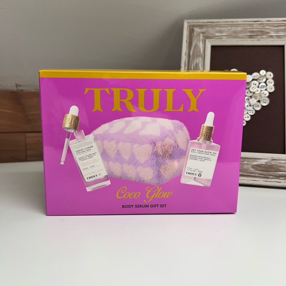 TRULY Coco Glow Body Serum Gift Set - Pink and Gold
